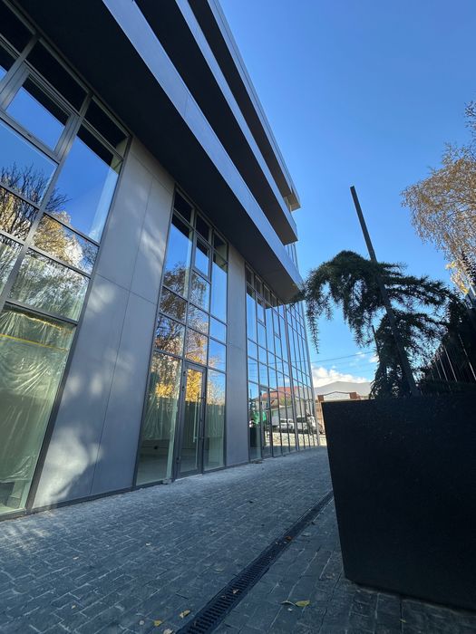 Феденця!Комерція в Центрі з Ремонтом