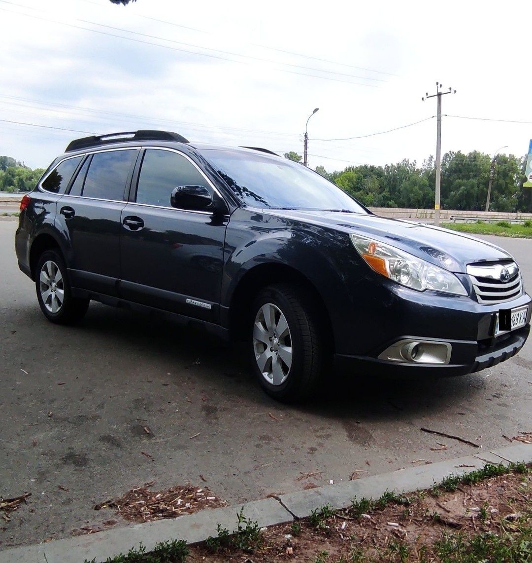 Subaru outback 2011року