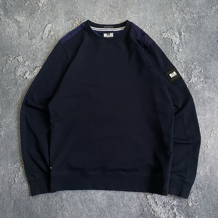 Світшот темно синього кольору від weekend offender, casuals sweatshirt