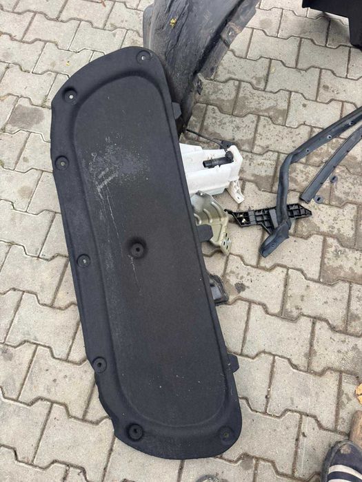 Wygłuszenie maski Opel Mokka X bez uszkodzeń