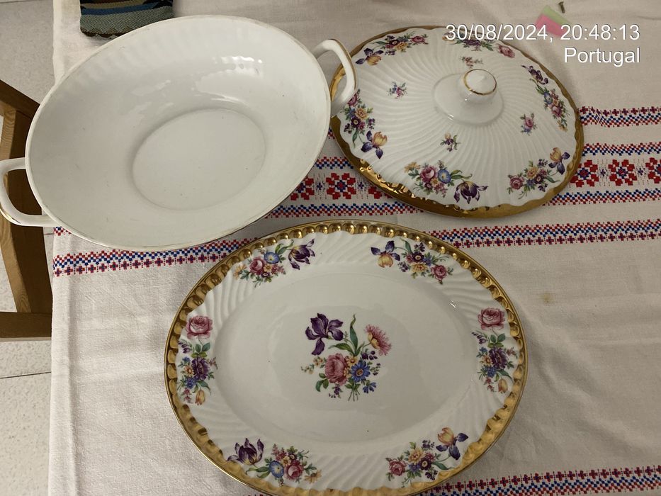 Terrina em porcelana