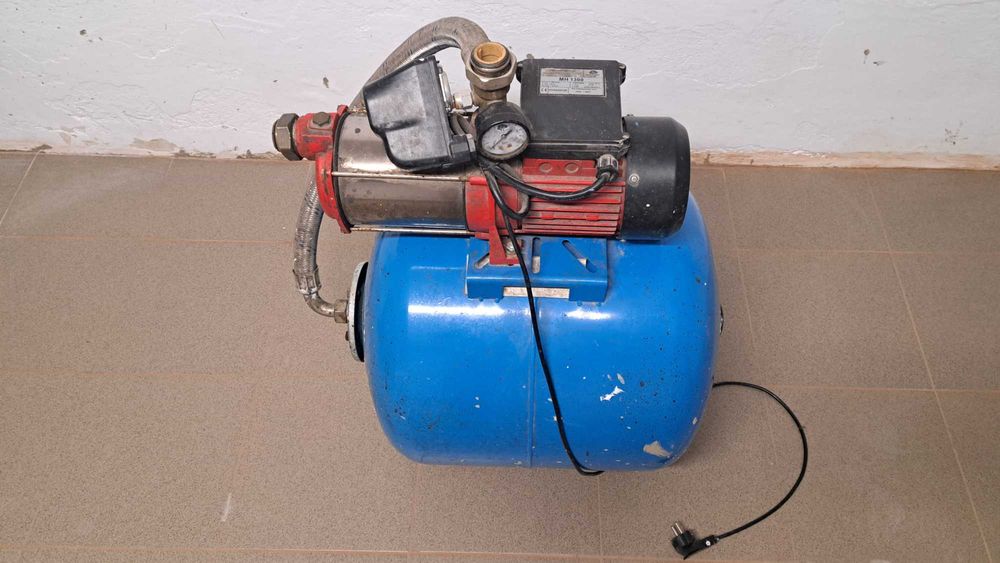 hydrofor ze zbiornikiem 80 l.