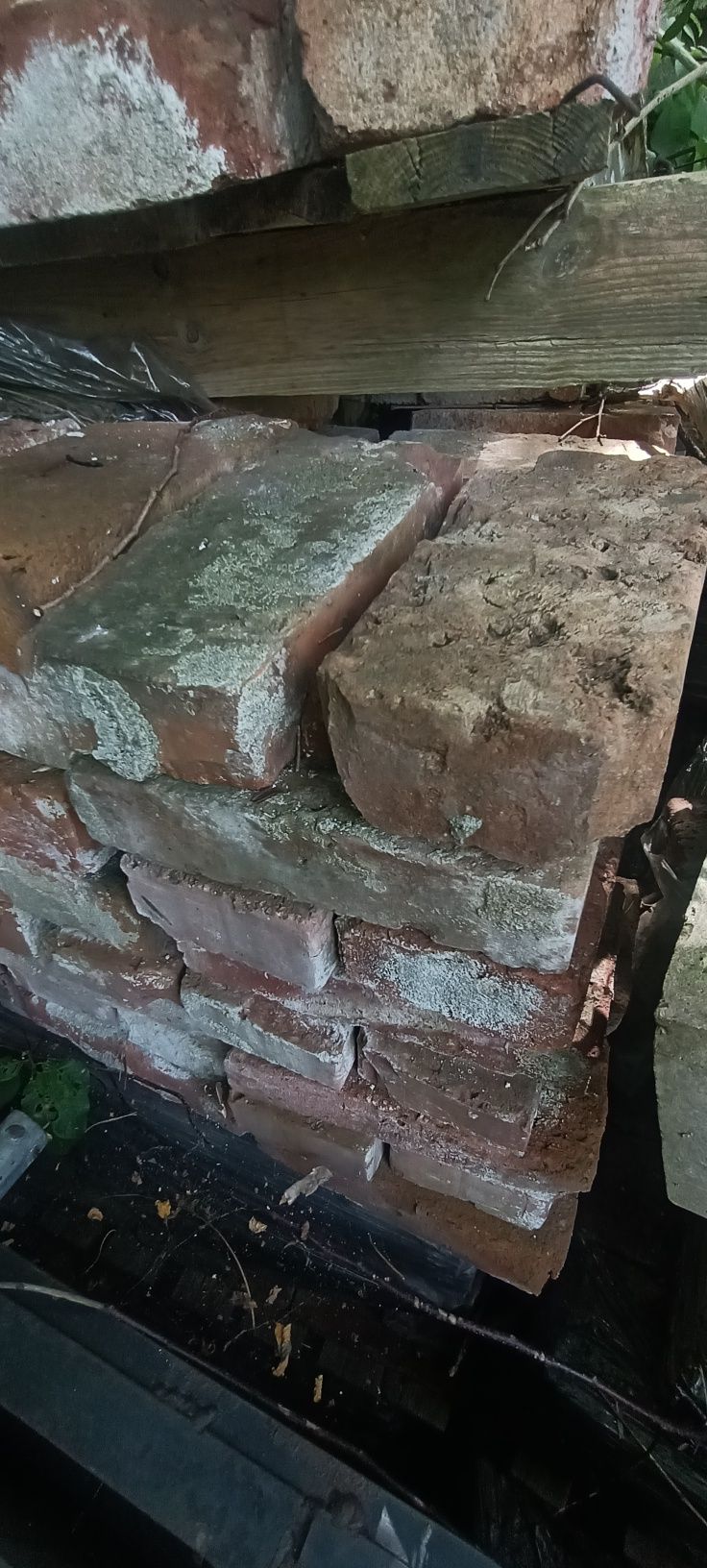 Sprzedam cegłę z rozbiórki