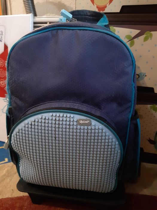Шкільний рюкзак на колесах, пиксельний