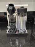 Ekspres do kawy Nespresso De’Longhi Lattissima Pro – używany