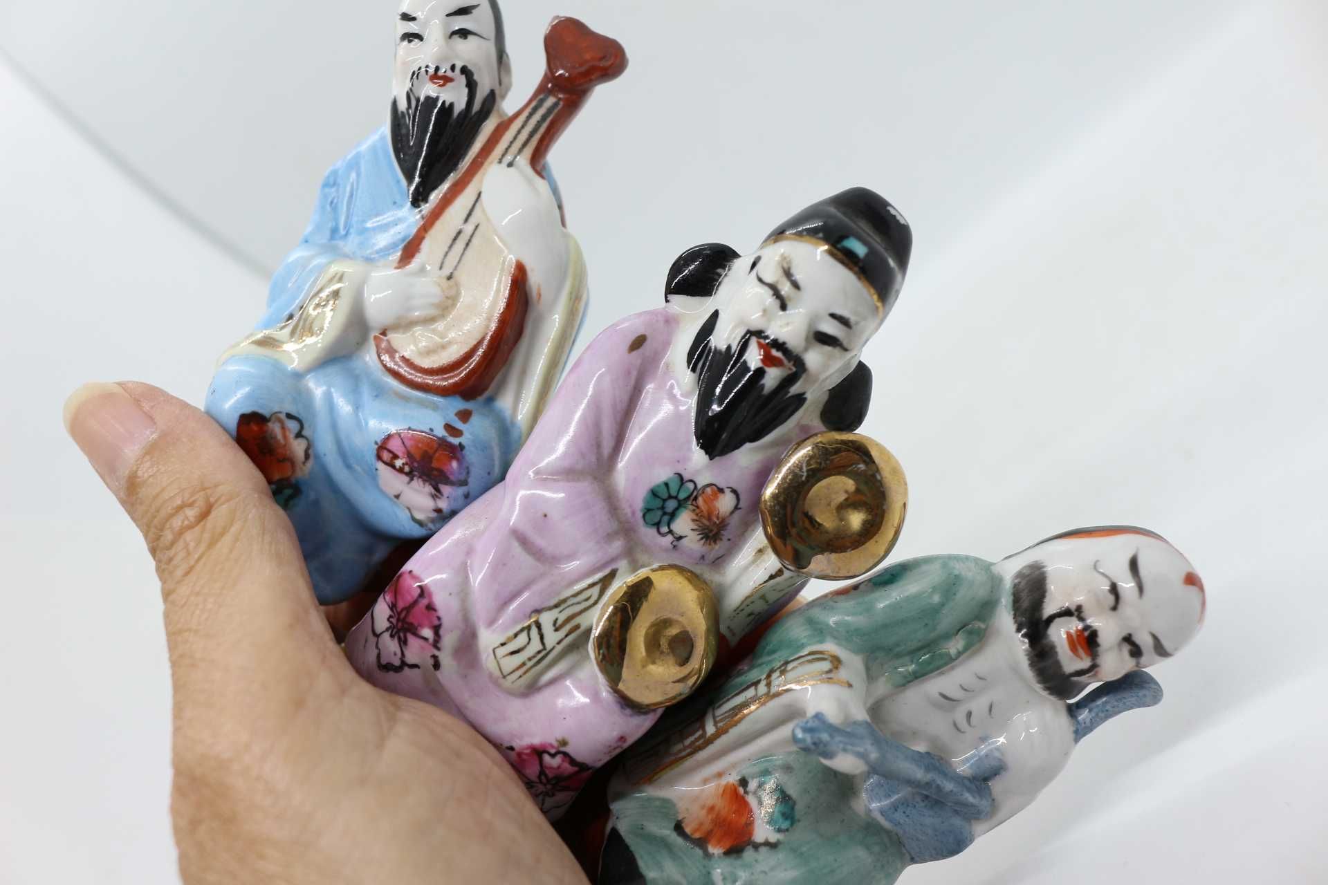 3 Figuras em Porcelana Chinesa Tocando Instrumentos Tradicionais XX