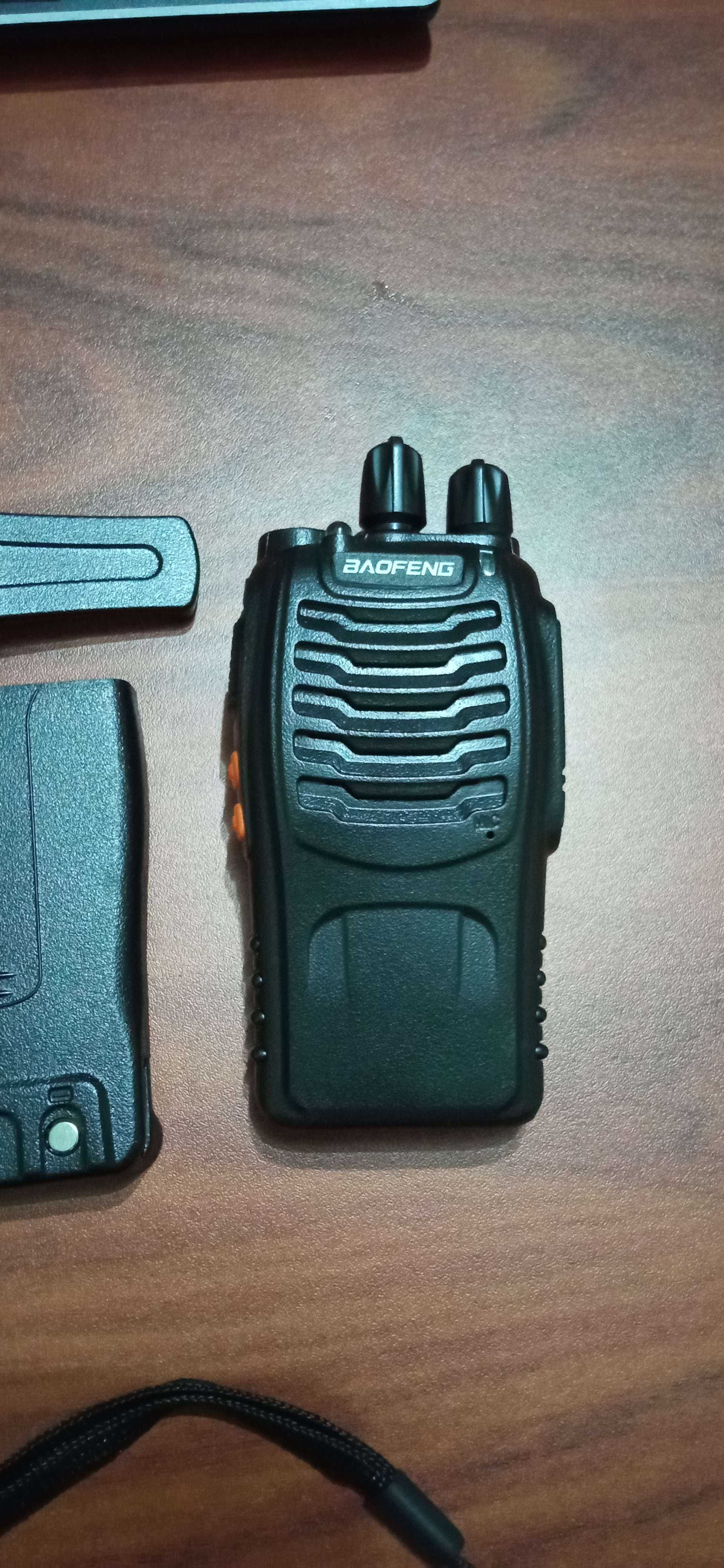 Rádio Walkie Talkie Baofeng BF-888S