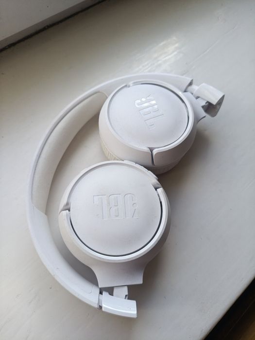 Наушники JBL TUNE 520bt