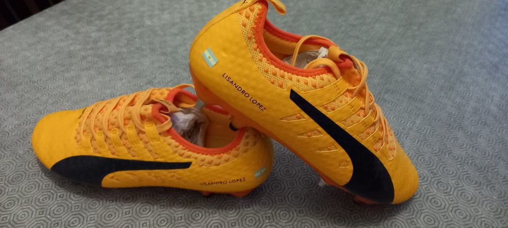 Chuteiras profissionais de futebol