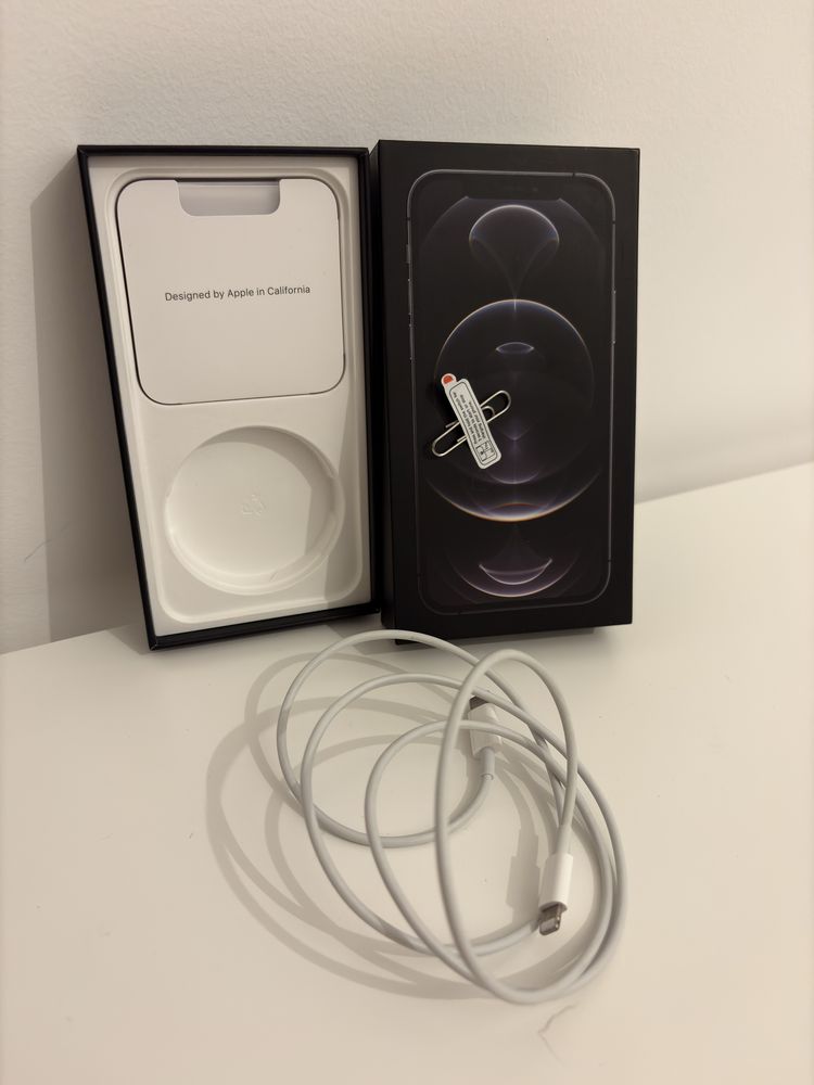Oryginalne pudełko i kabel od Apple iPhone 12 PRO