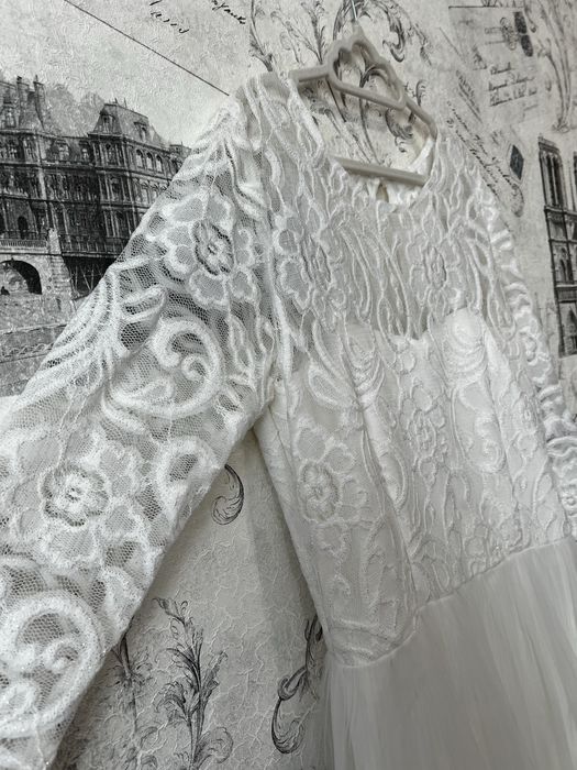 Сукня( весільна) 44 розмір