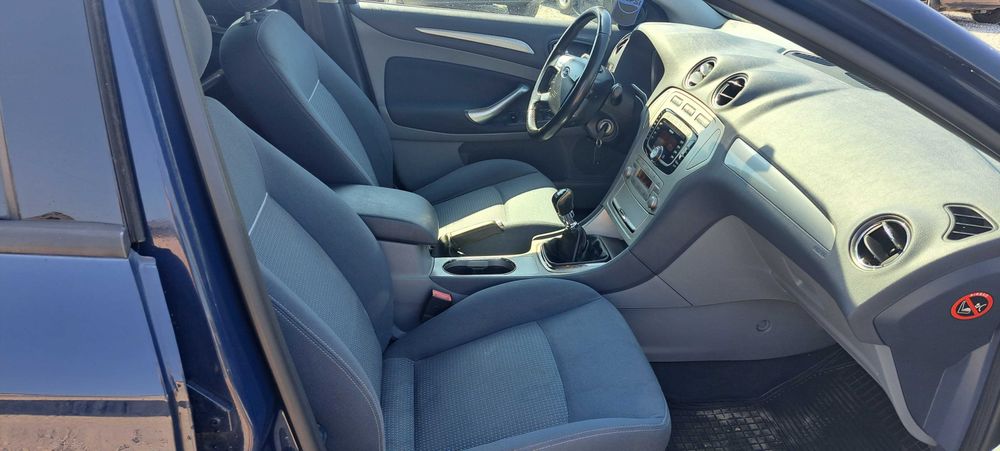 Ford Mondeo Kombi 2.0 TDCi klima alu xenon zarejestrowany