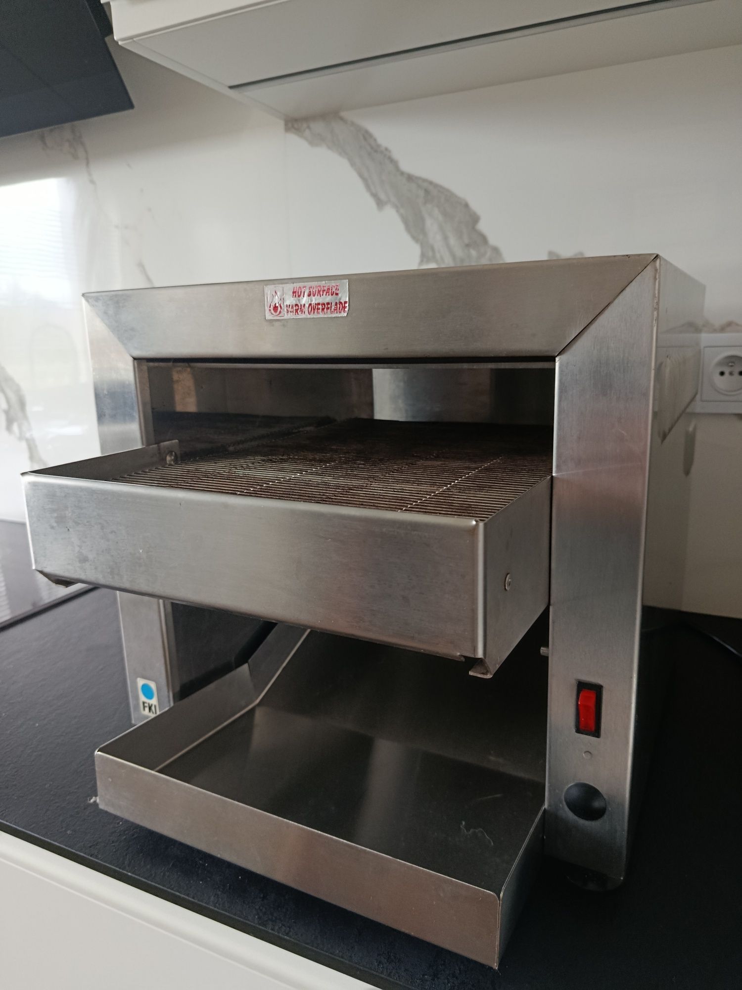 Grill/opiekacz taśmowy gastronomiczny