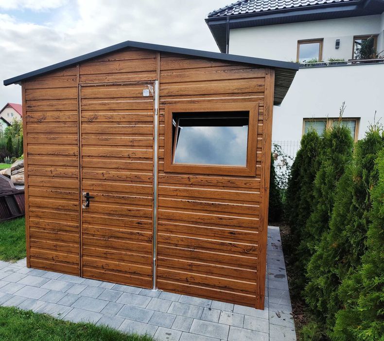 Drewnopodobny Domek do Ogrodu z Wiatą