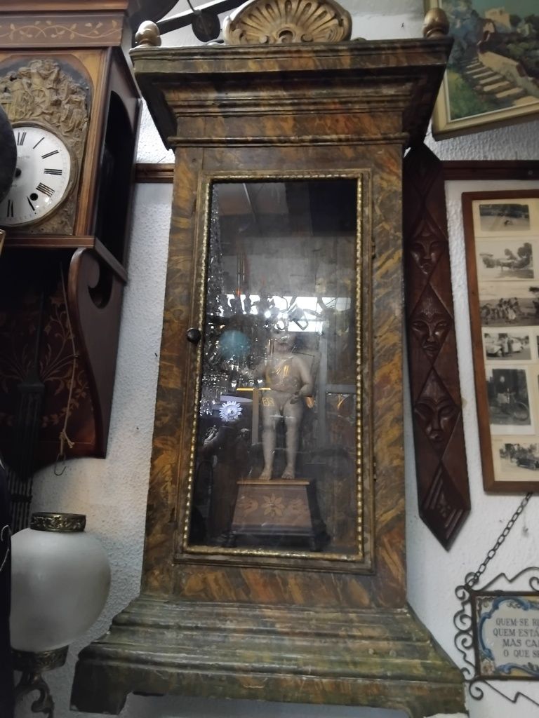 Oratório em madeira talha dourada e marmoriado séc XVIll