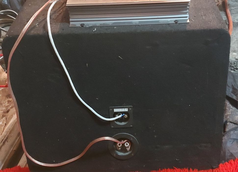 Сабвуфер JBL + підсилювач 600Вт