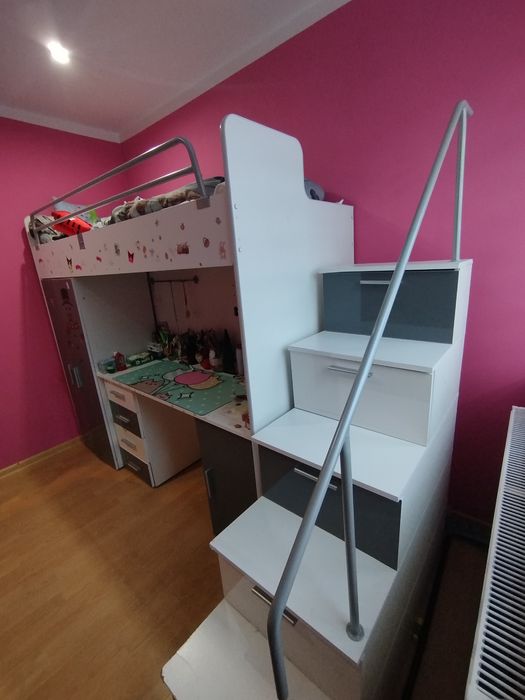 REZERWACJA Za darmo antresola z biurkiem, łóżko piętrowe