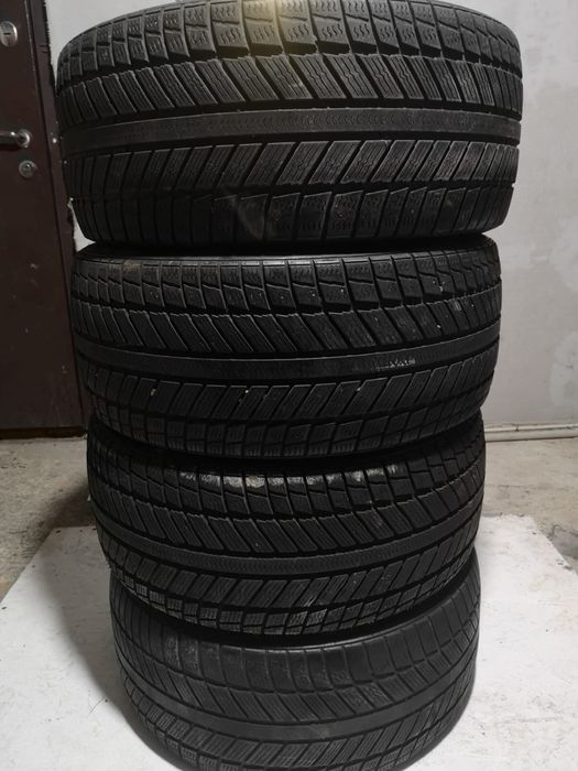 Гума Syron 245/40 R18 ( Michelin , Godyear )