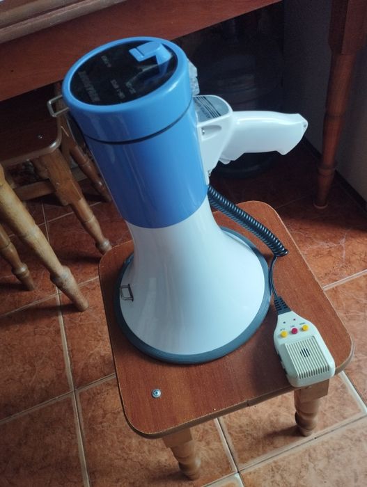 Продам мегафон в идеальном состоянии.