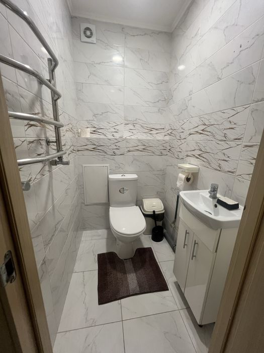 Оренда трикімнатна поблизу центру