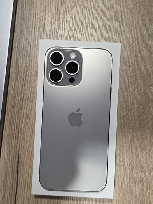 iPhone 16 Pro Max 256Gb, 100% батарейка, купувався у вересні