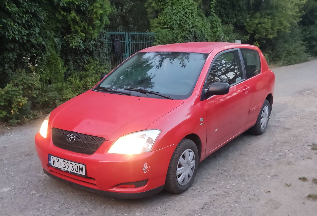 Sprzedam TANIO TOYOTA Corolla r.  2003