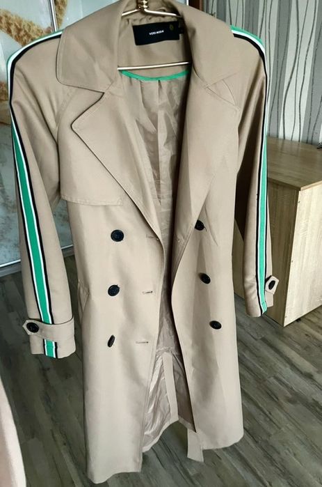 Стильний тренч пальто плащ куртка