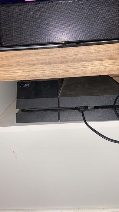 Playstation 4 com 4TB