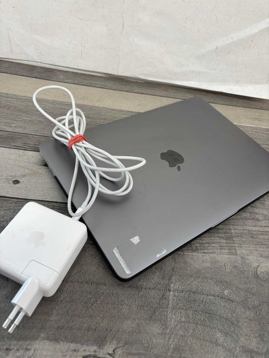 MacBook PRO 13,3'' 2019r