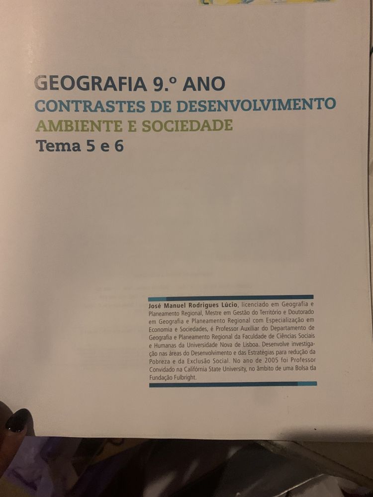 Livro Geografia 9o ano “Contrastes de desenvolvimento - Ambiente e Soc