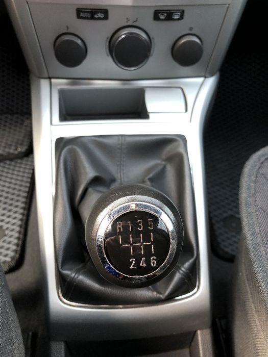 Opel Astra H Caravan універсал дизель