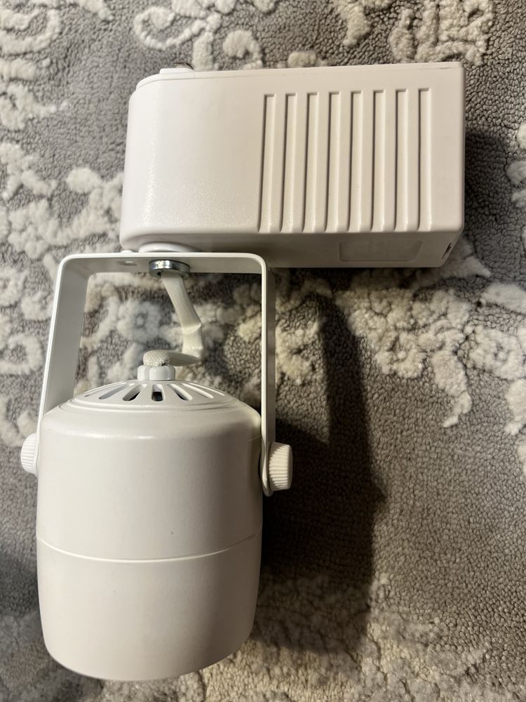 Трековый светильник LED 40w новый