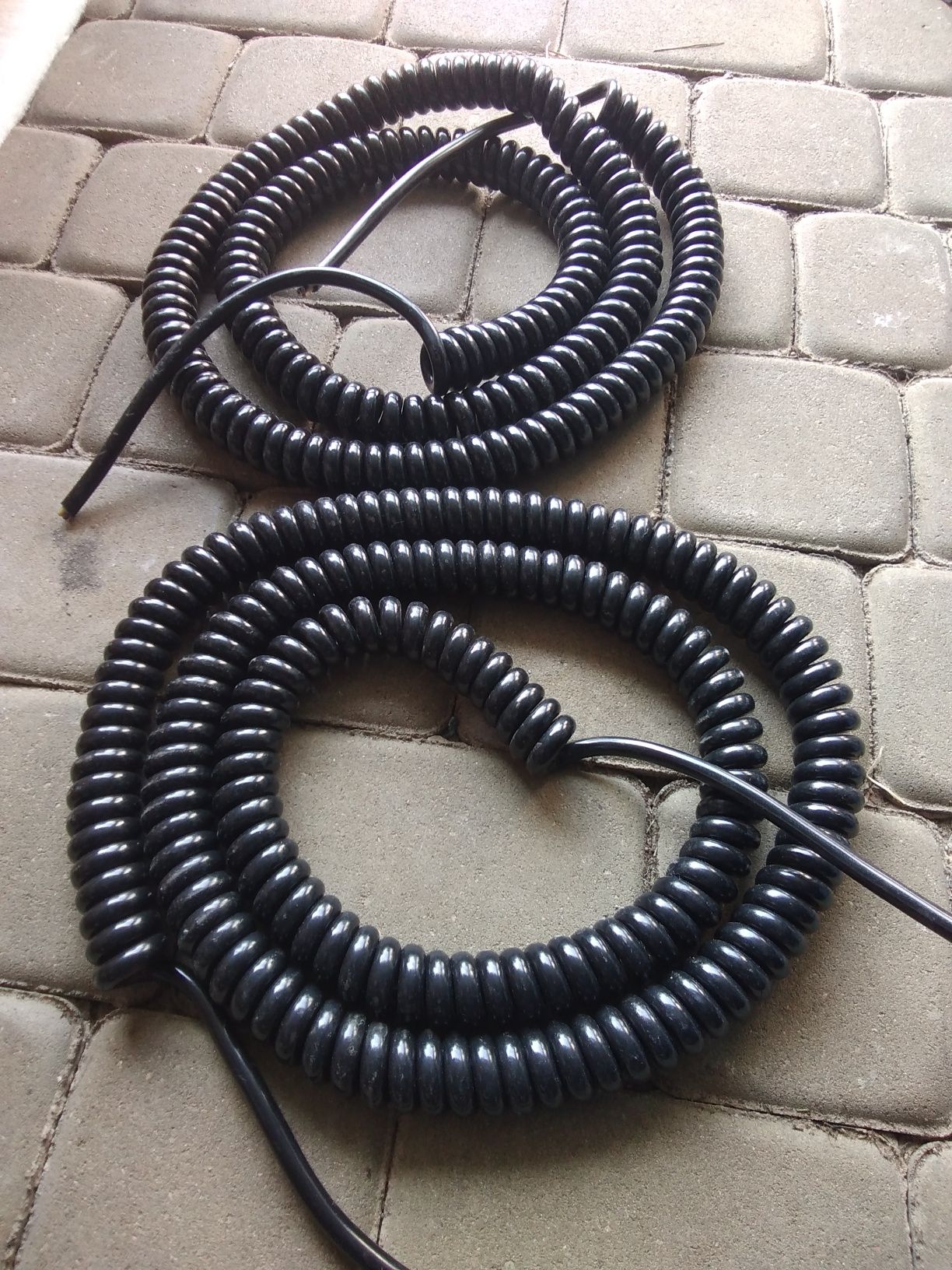 Przewód spiralny  , sprężynowy kabel . Do przyczepy , przyczepki