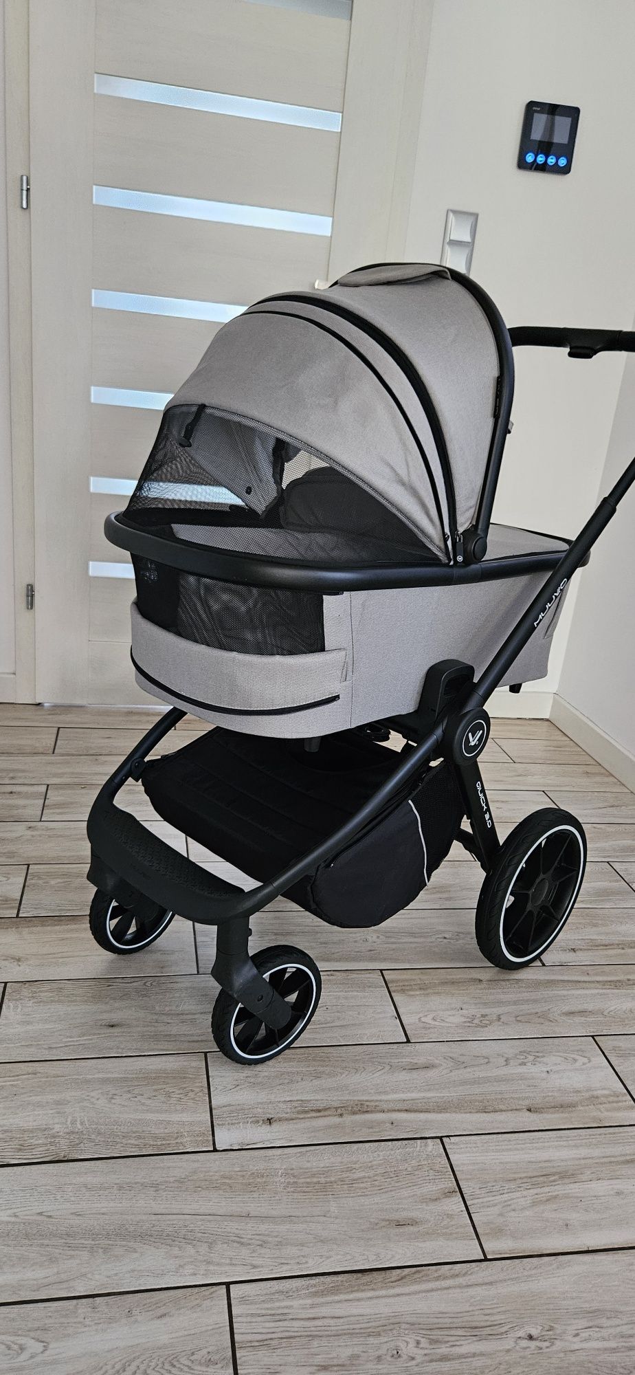 Wózek Muuvo Quick 3.0 w zestawie 2w1 lub 4w1 z Cybex I bazą obrotową