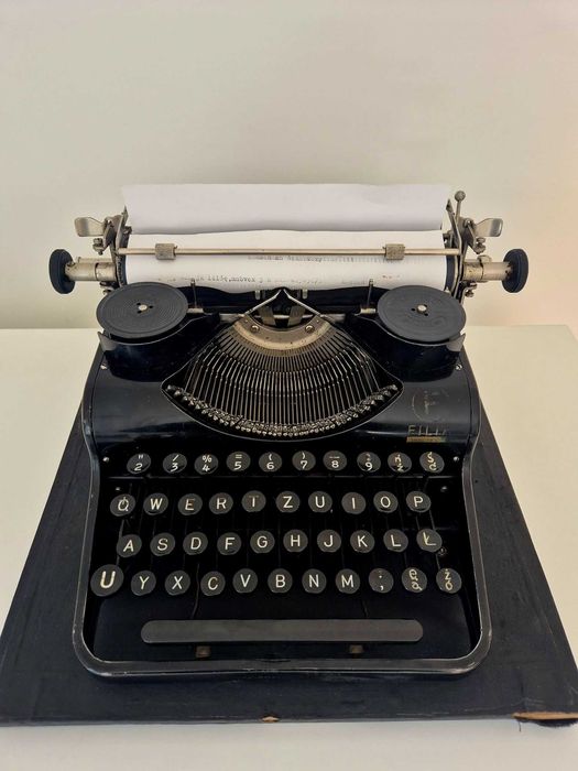 Olympia Filia zabytkowa niemiecka maszyna do pisania sprawna