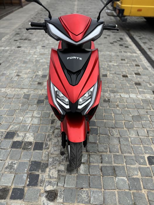 Електроскутер Forte Leon 2.5kW