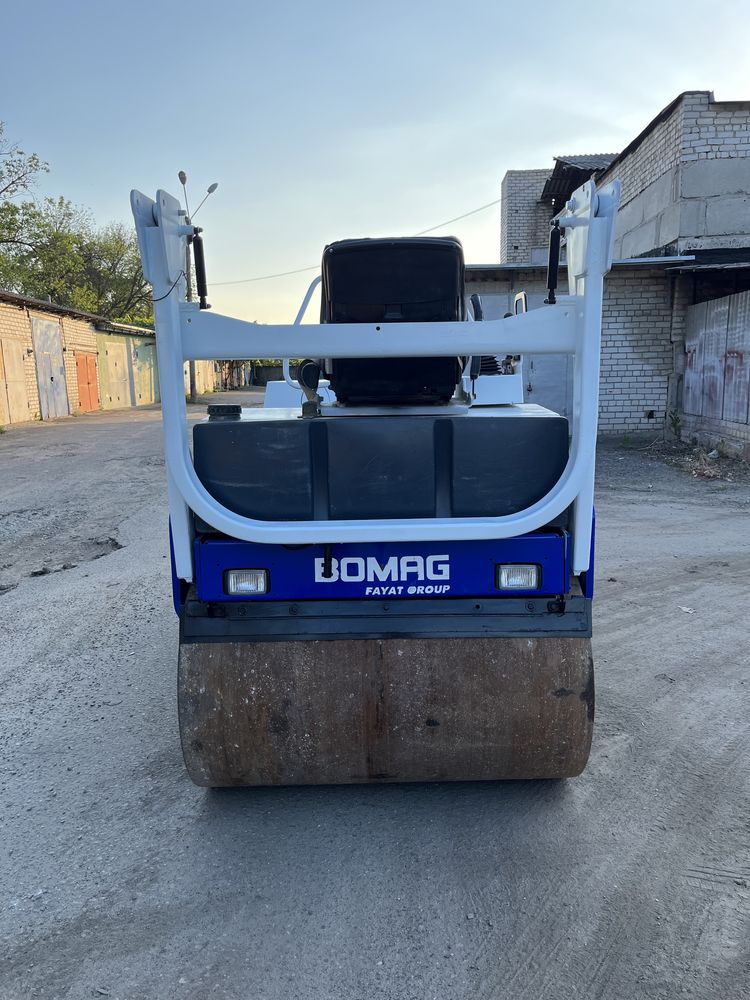 Продам каток BOMAG 135AD