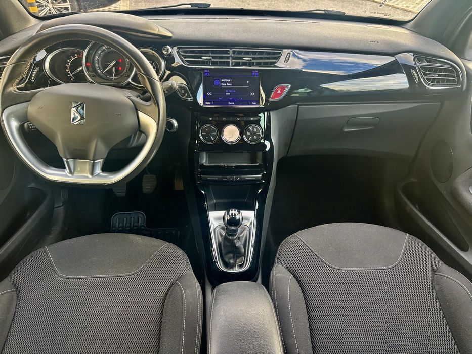 DS DS3 PureTech 82 BVM5 So Chic