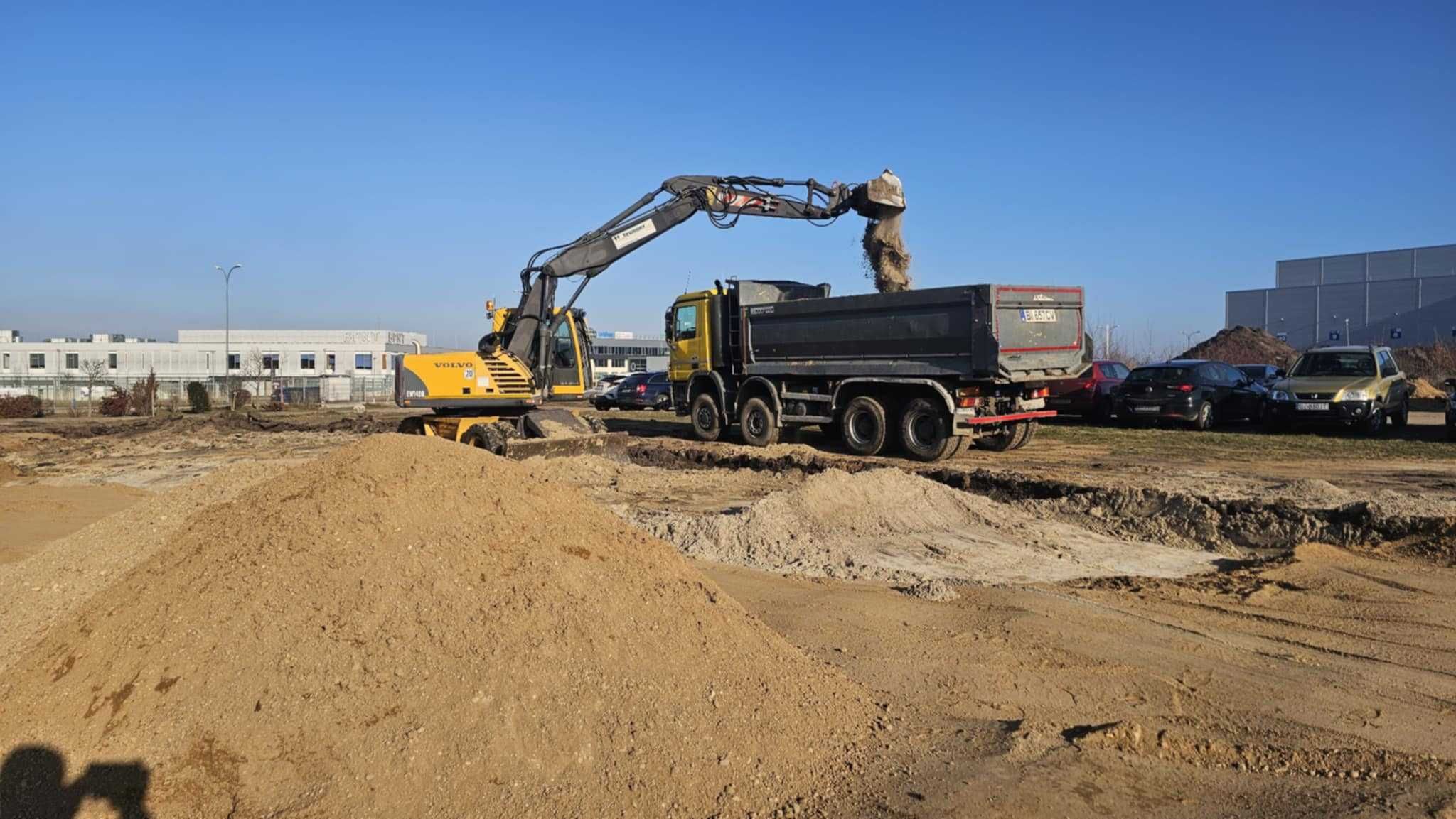 Usługi koparką kołową,koparko-ładowarką,kruszywo,ziemia,transport1-28T
