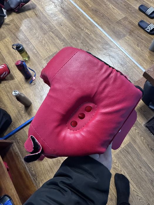 Продам шолом для єдиноборств