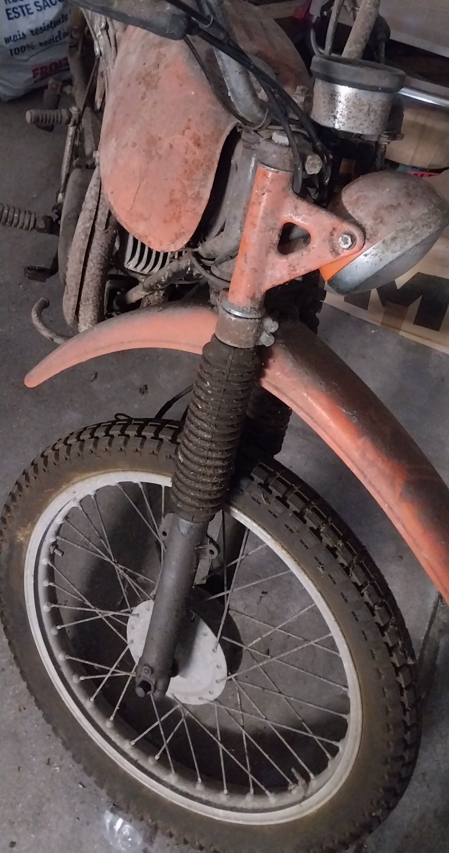 Yamaha CT 175cc de 1974 para recuperar