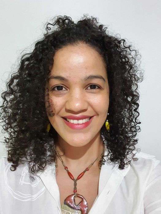 Explicadora de inglês, espanhol, francês, (Portuguese - PLE)