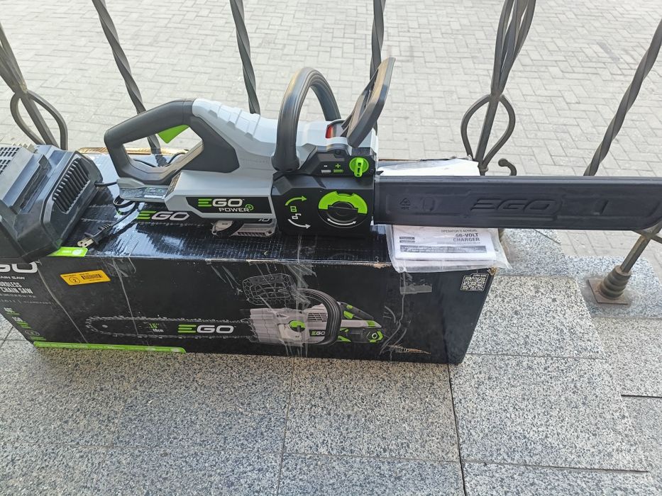 Пила цепная аккумуляторная EGO Power+ CS1611