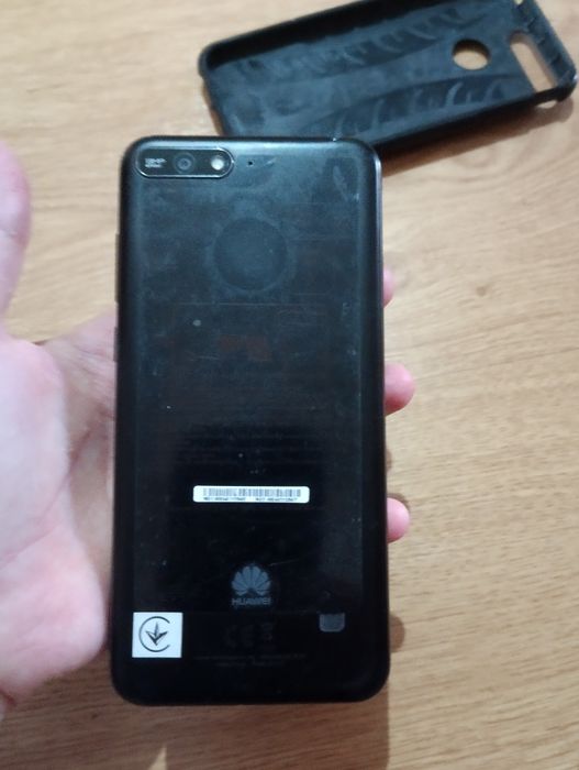 Смартфон HUAWEI Y6 2018р або 2019р