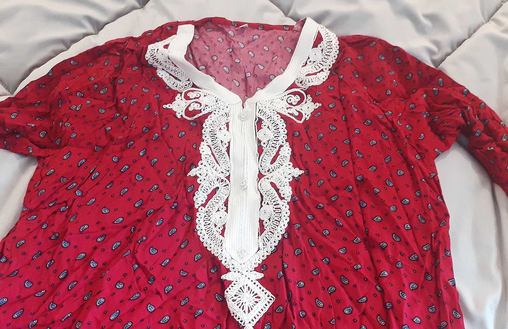 Vestidos Túnicas, Marroquinas e Tunisianas  e 1 calças. NOVOS