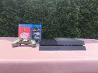 Ps4 500GB pad 2 gry