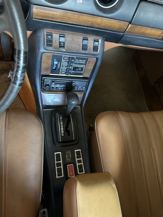 Mercedes w123 300D versao Americano 1977