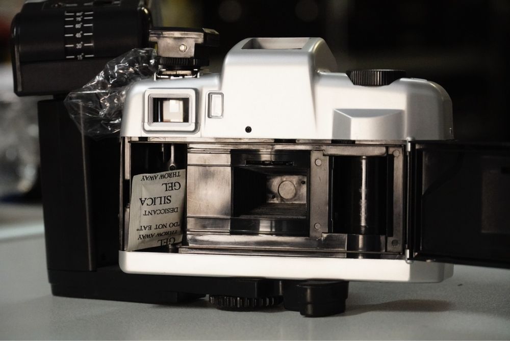 Fabr. nowy aparat fotograficzny analogowy OLYMPIA DL2000A na kliszę