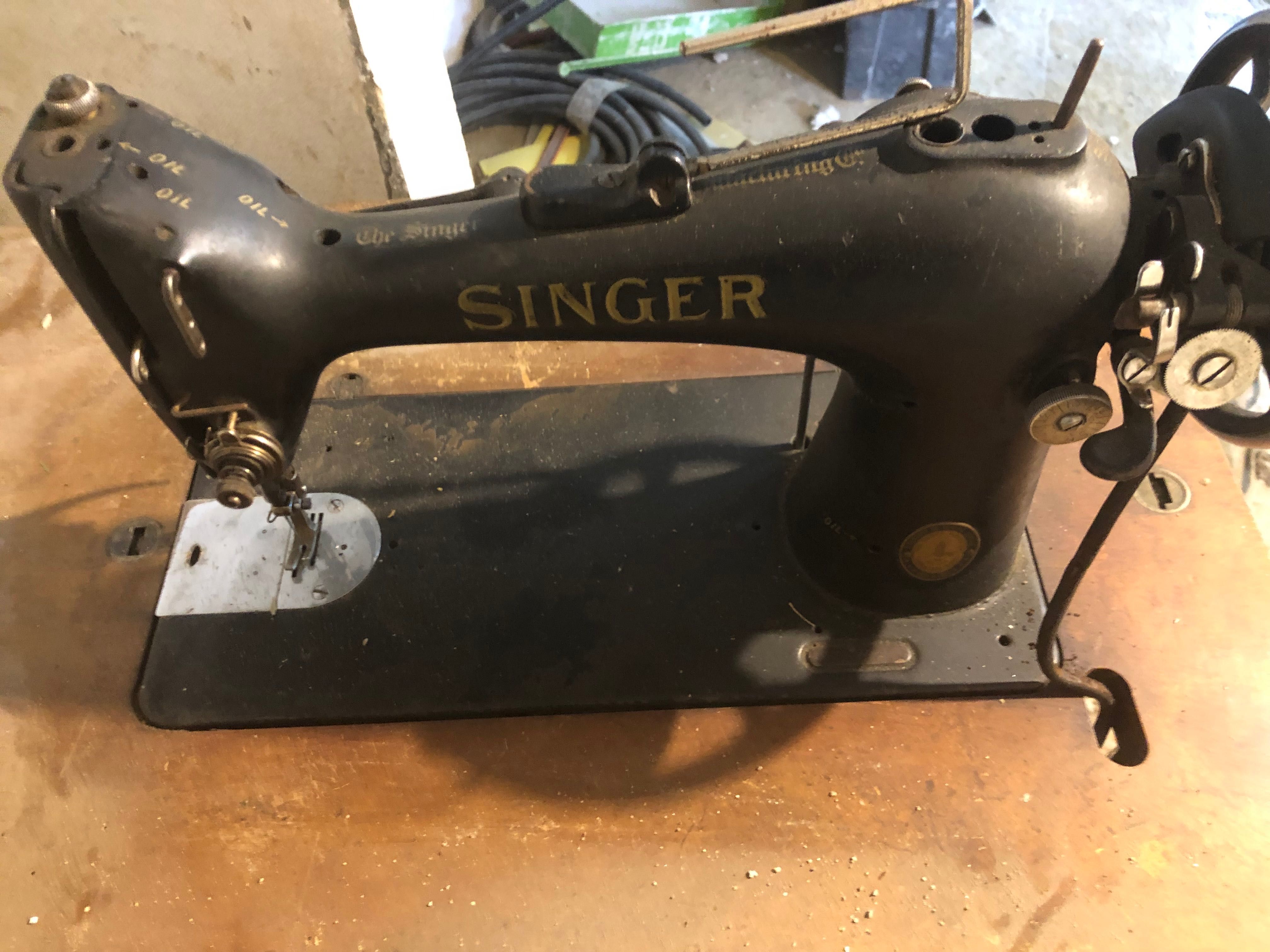 Máquina de costura Singer