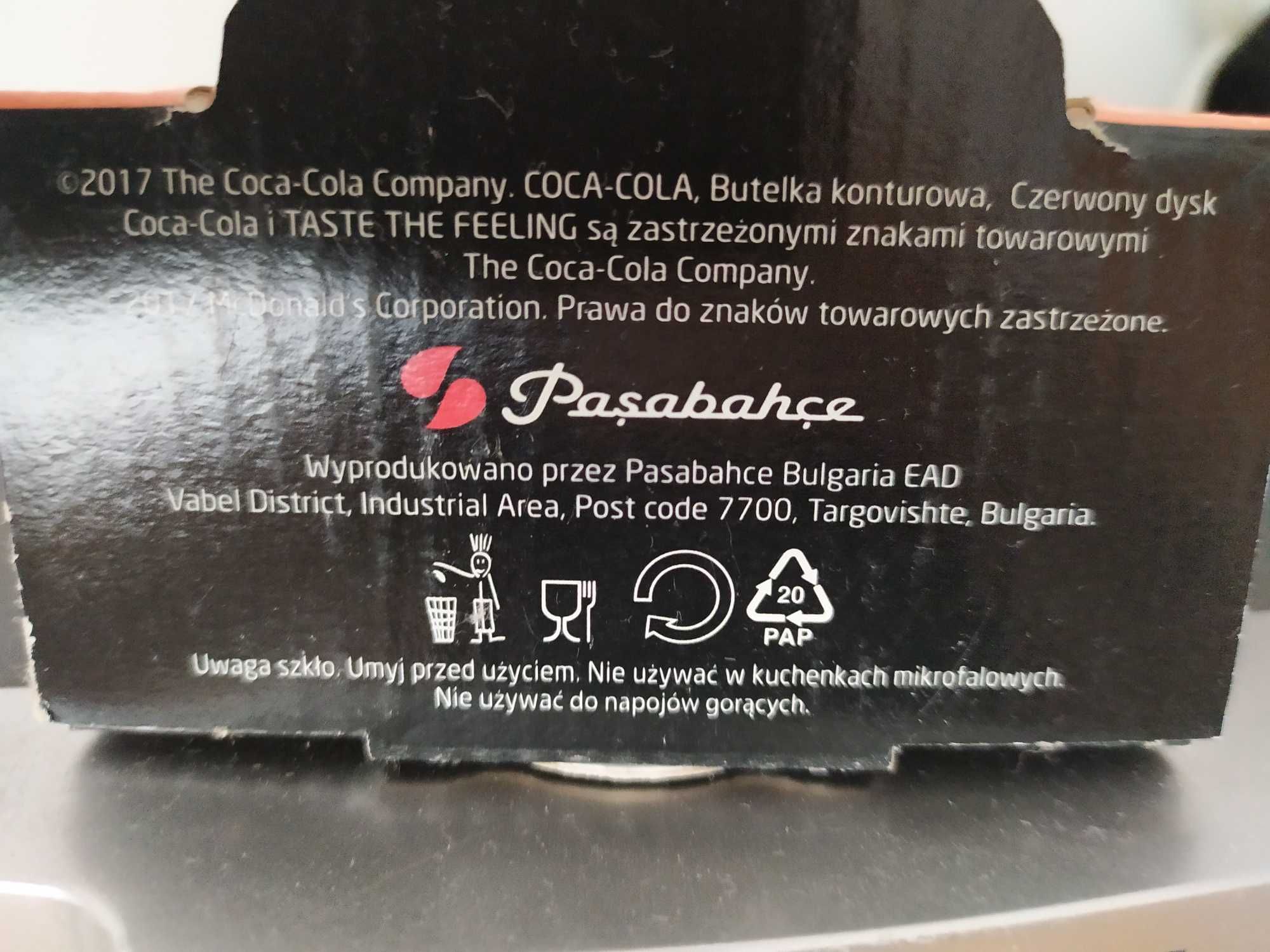 Szklanka coca cola z 2017